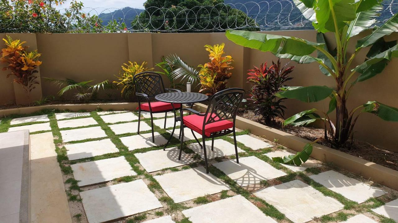 Ferienwohnung Whispering Palms Bel Ombre Exterior foto